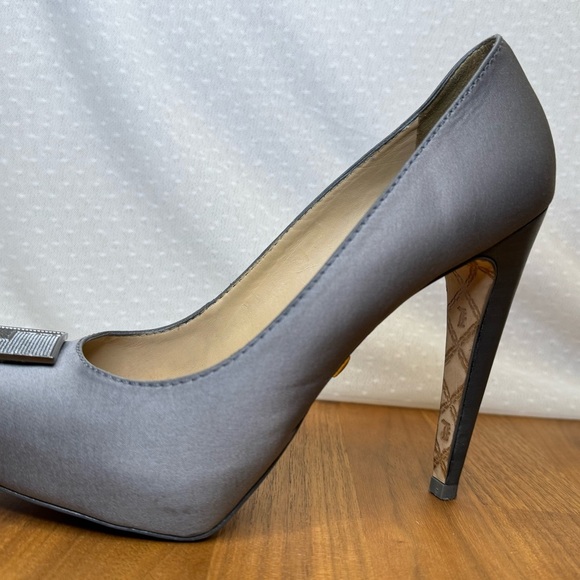 L.A.M.B. Gray Satin Heels – Size 9.5 – Elegant Designer Pumps - Picture 2 of 12